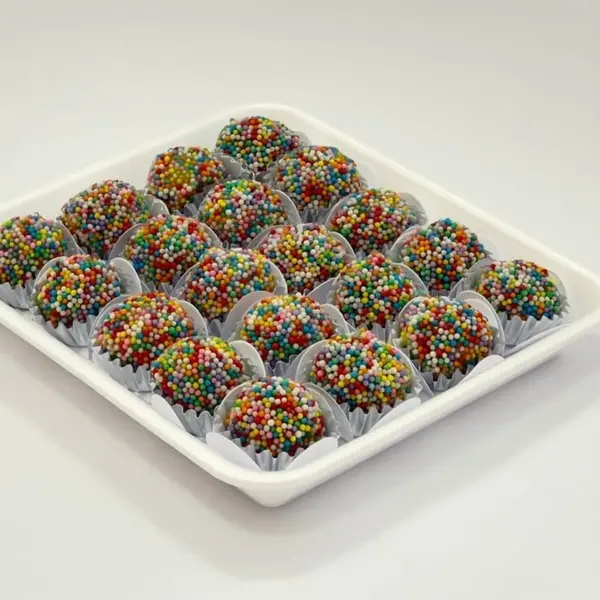 Brigadeiro baby colorido